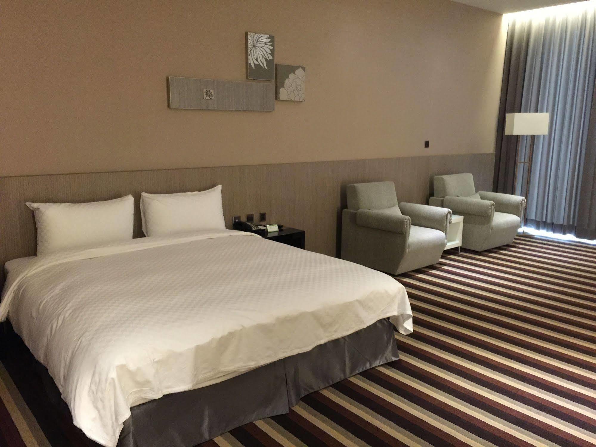 Grand Royal Hotel Toufen Dış mekan fotoğraf